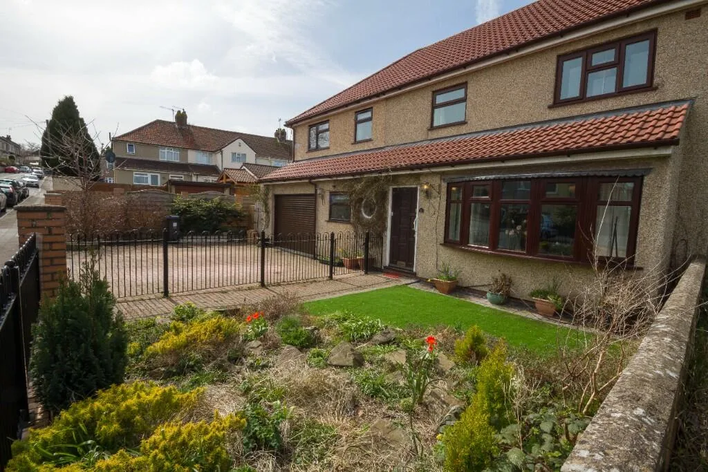 1 bedroom house share for rent