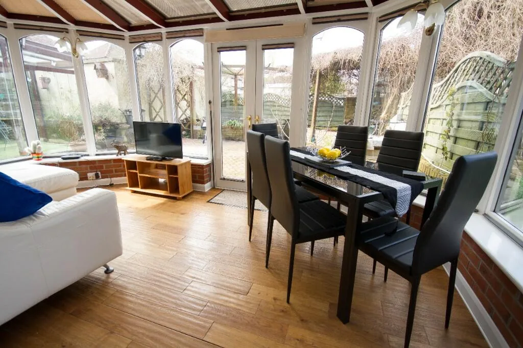 1 bedroom house share for rent
