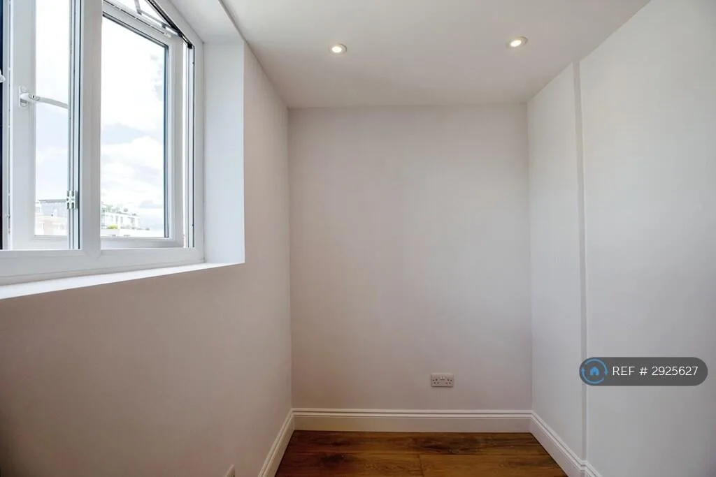 3 bedroom maisonette for rent