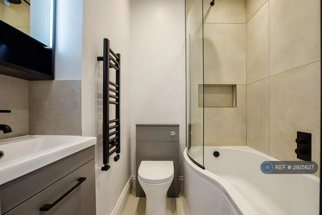 3 bedroom maisonette for rent