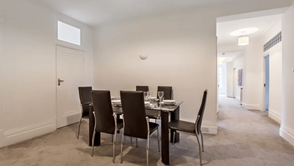 5 bedroom apartment for rent