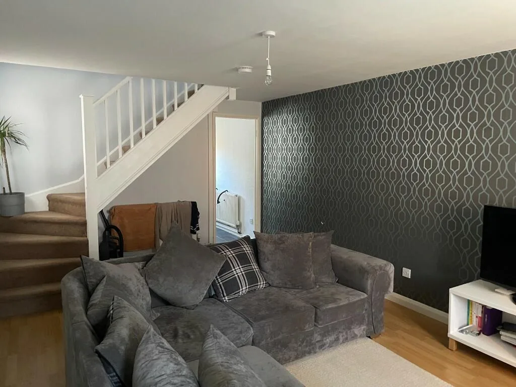 2 bedroom semi-detached house for rent