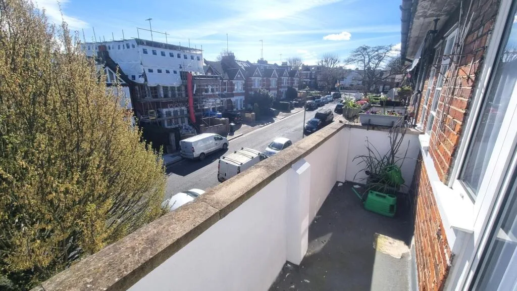 2 bedroom flat for rent
