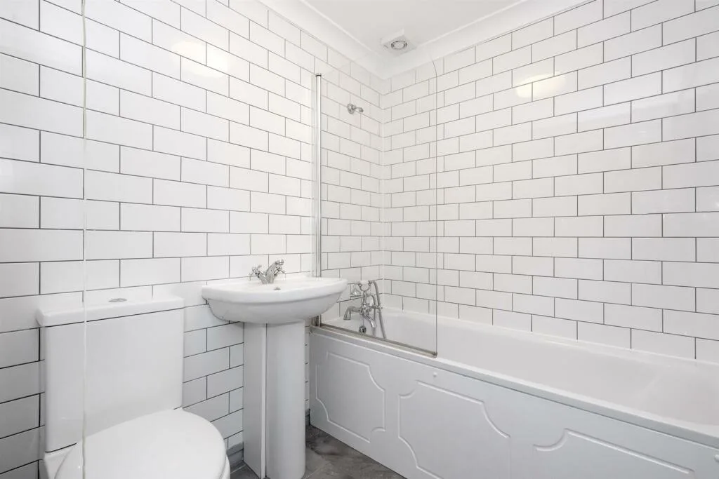 1 bedroom ground floor flat for rent