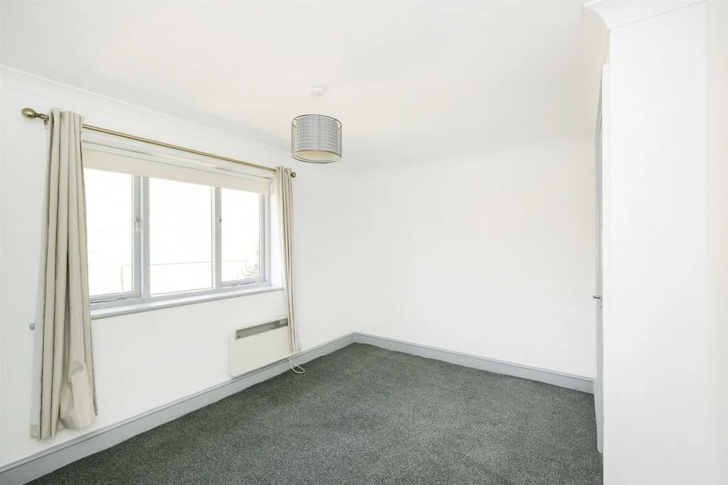 1 bedroom ground floor flat for rent