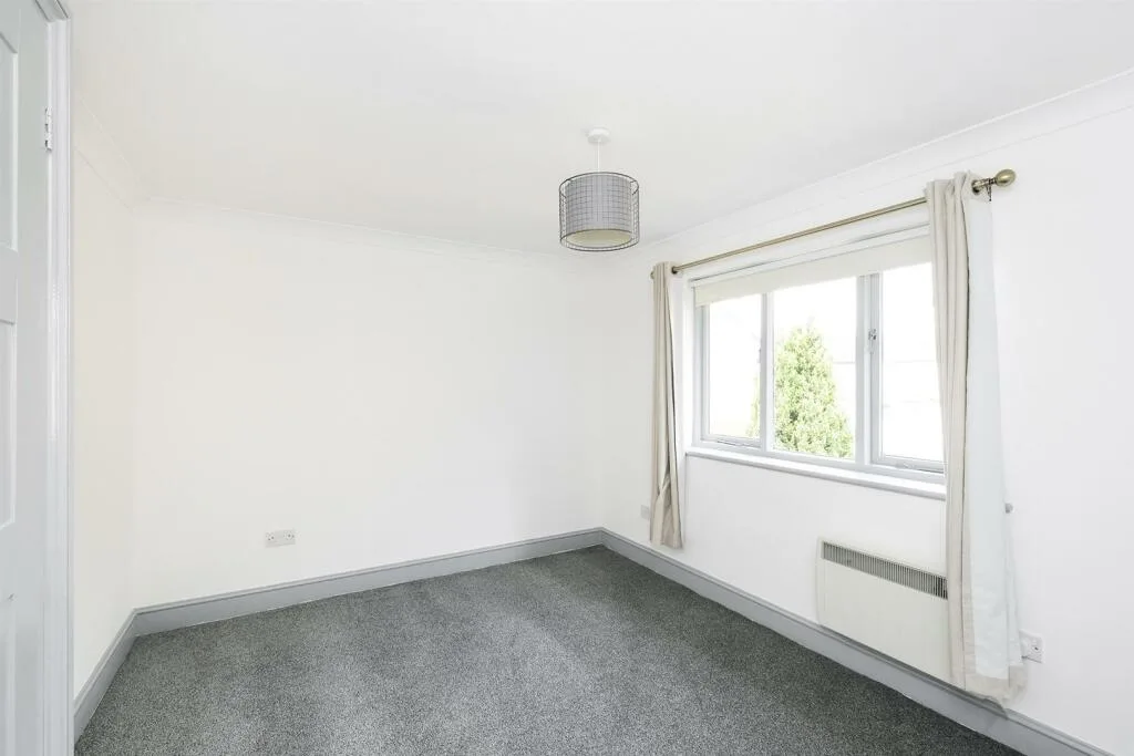1 bedroom ground floor flat for rent