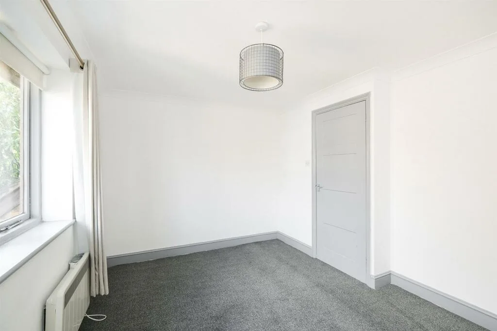 1 bedroom ground floor flat for rent