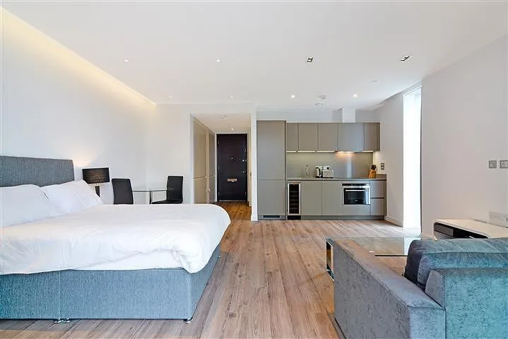 Studio flat for rent
