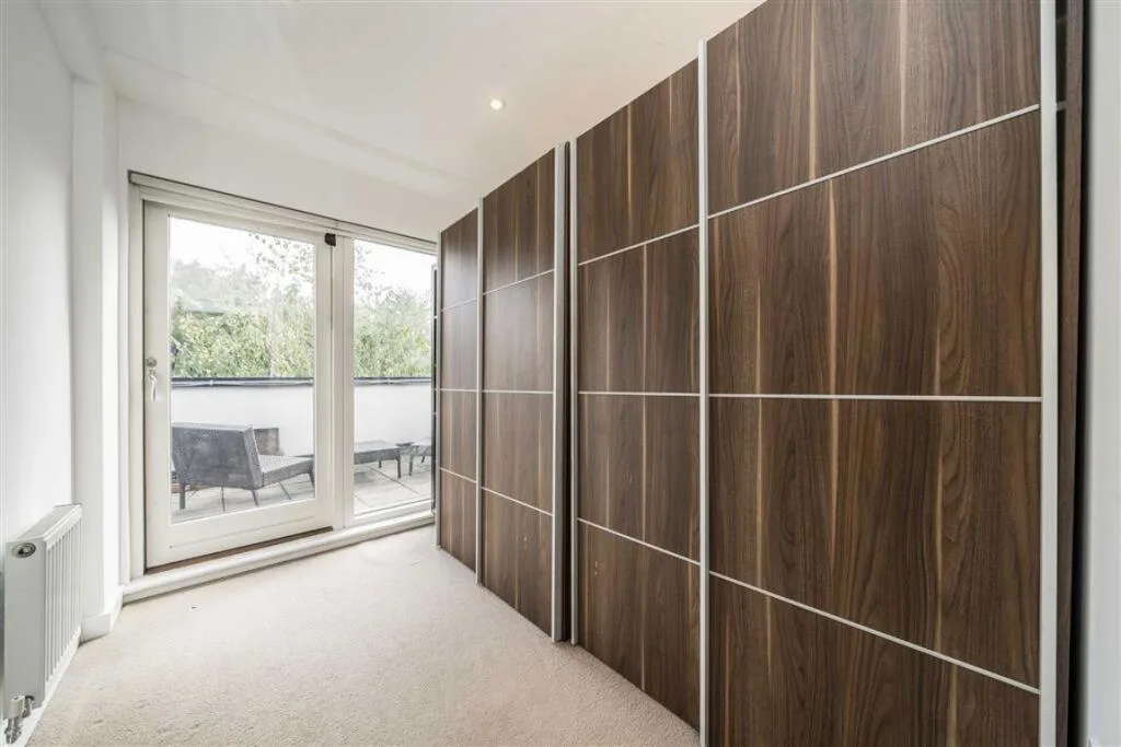 4 bedroom flat for rent