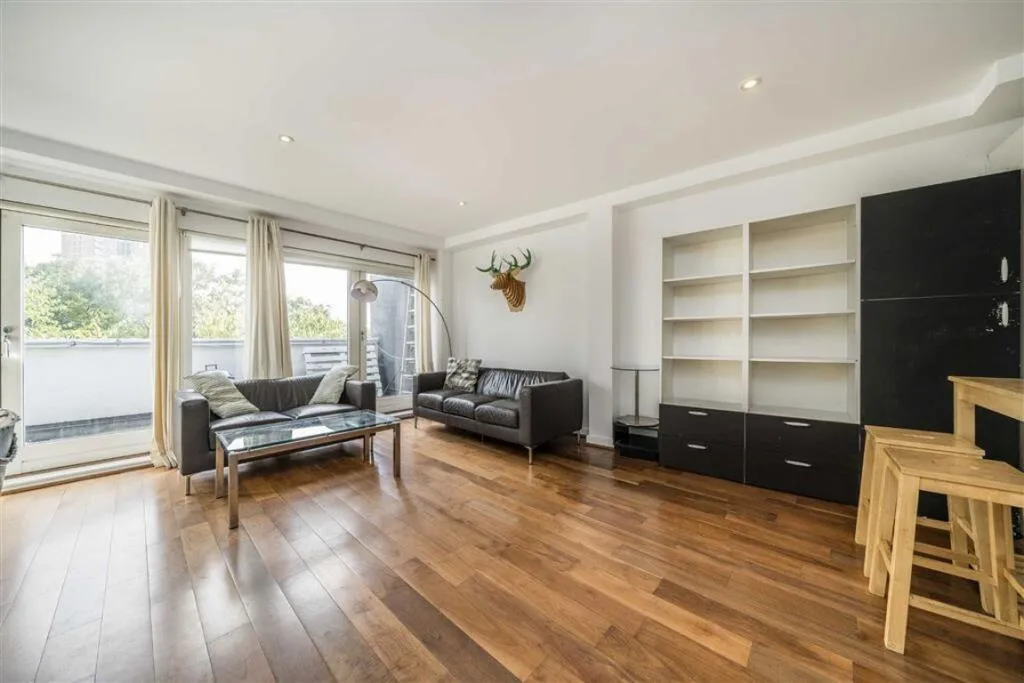 4 bedroom flat for rent