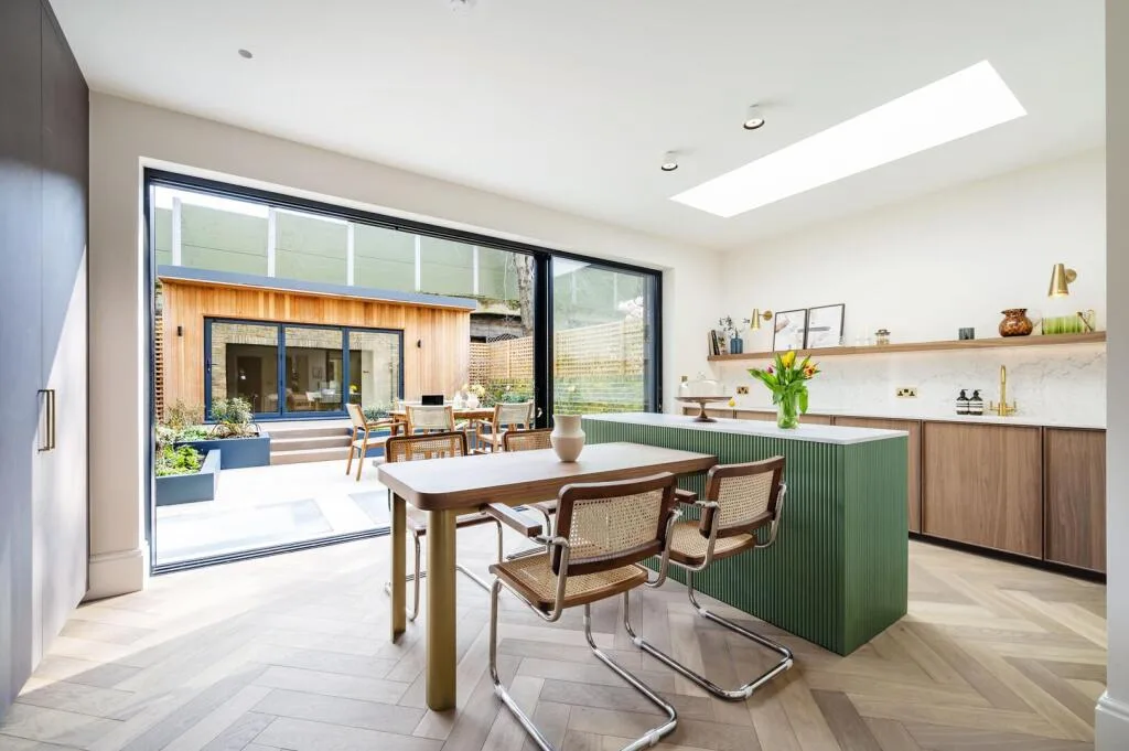 3 bedroom apartment for rent