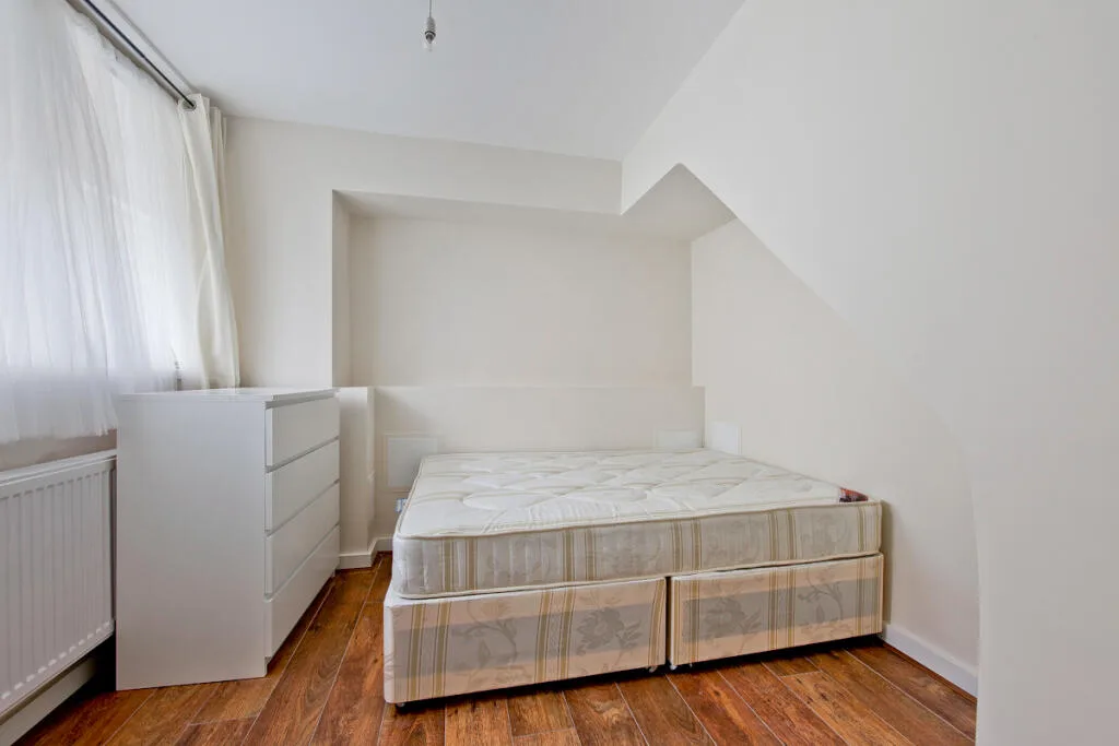 4 bedroom maisonette for rent