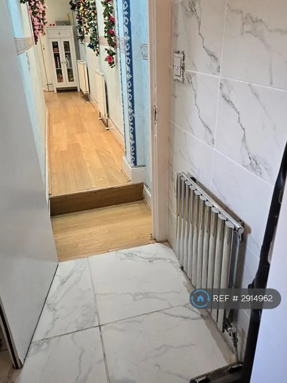 4 bedroom flat for rent