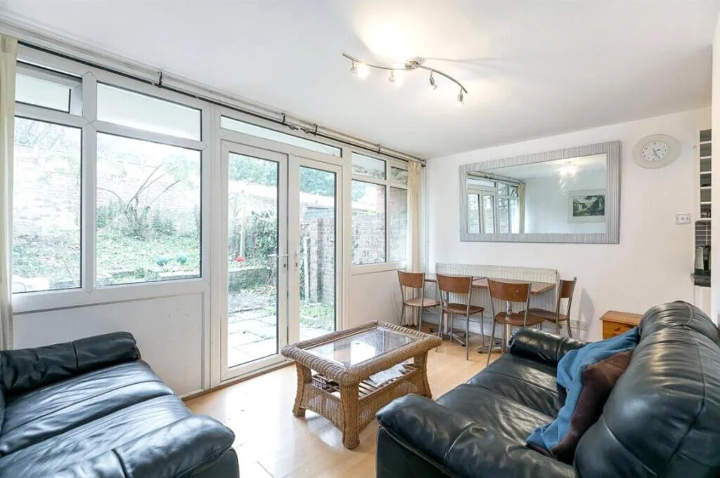 4 bedroom house for rent