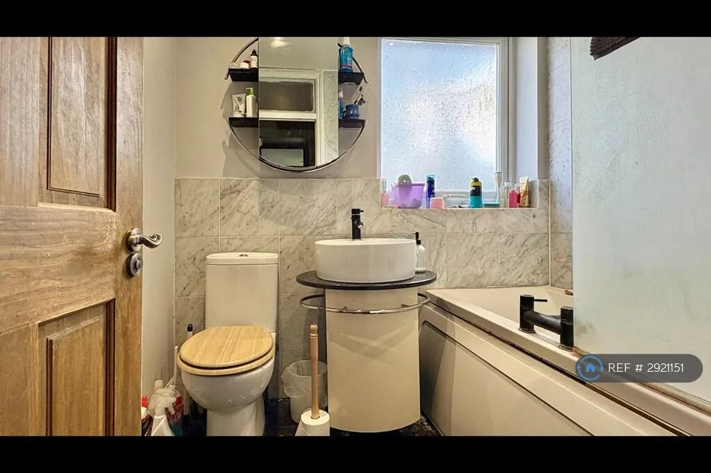 3 bedroom flat for rent