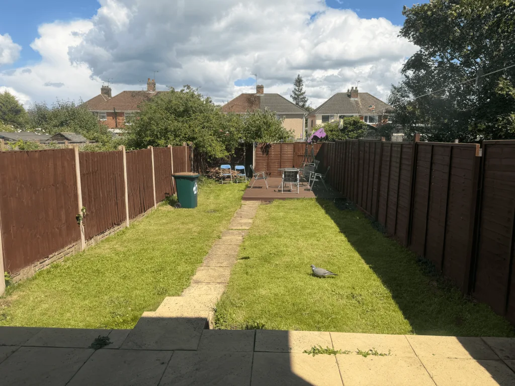 3 bedroom semi-detached house for rent