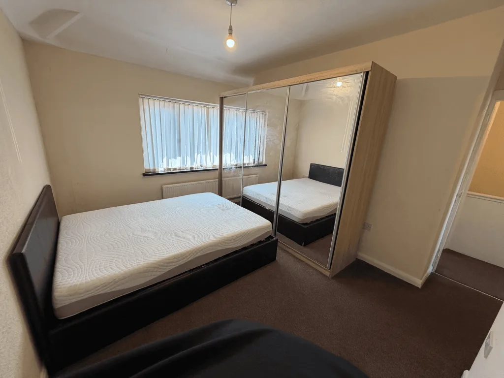 3 bedroom semi-detached house for rent