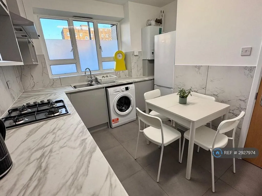 4 bedroom flat for rent