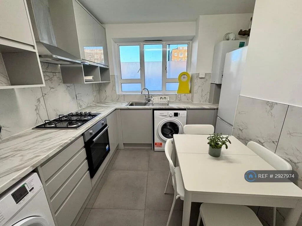 4 bedroom flat for rent