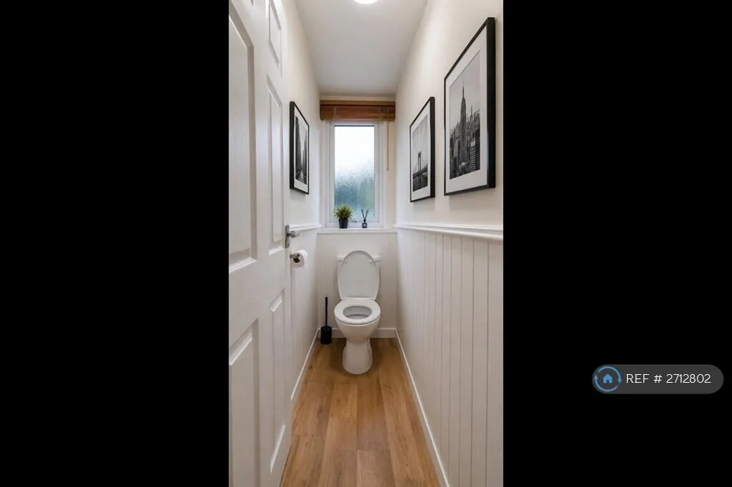 4 bedroom semi-detached house for rent