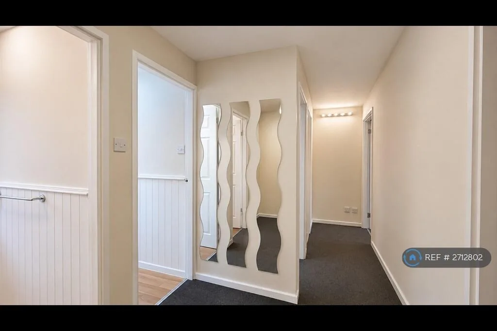 4 bedroom semi-detached house for rent