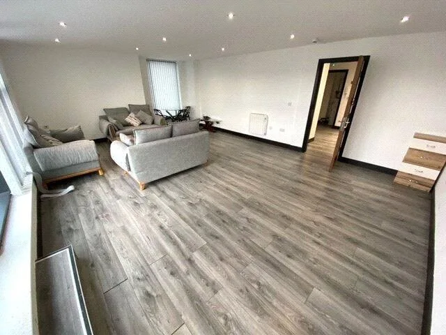 4 bedroom apartment for rent