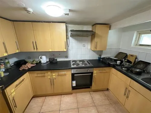 1 bedroom house share for rent