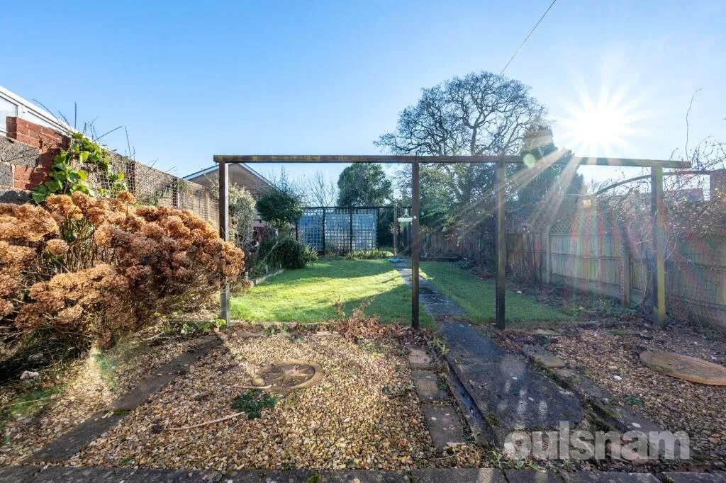3 bedroom semi-detached house for rent