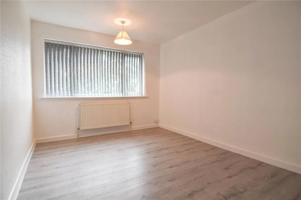 3 bedroom semi-detached house for rent