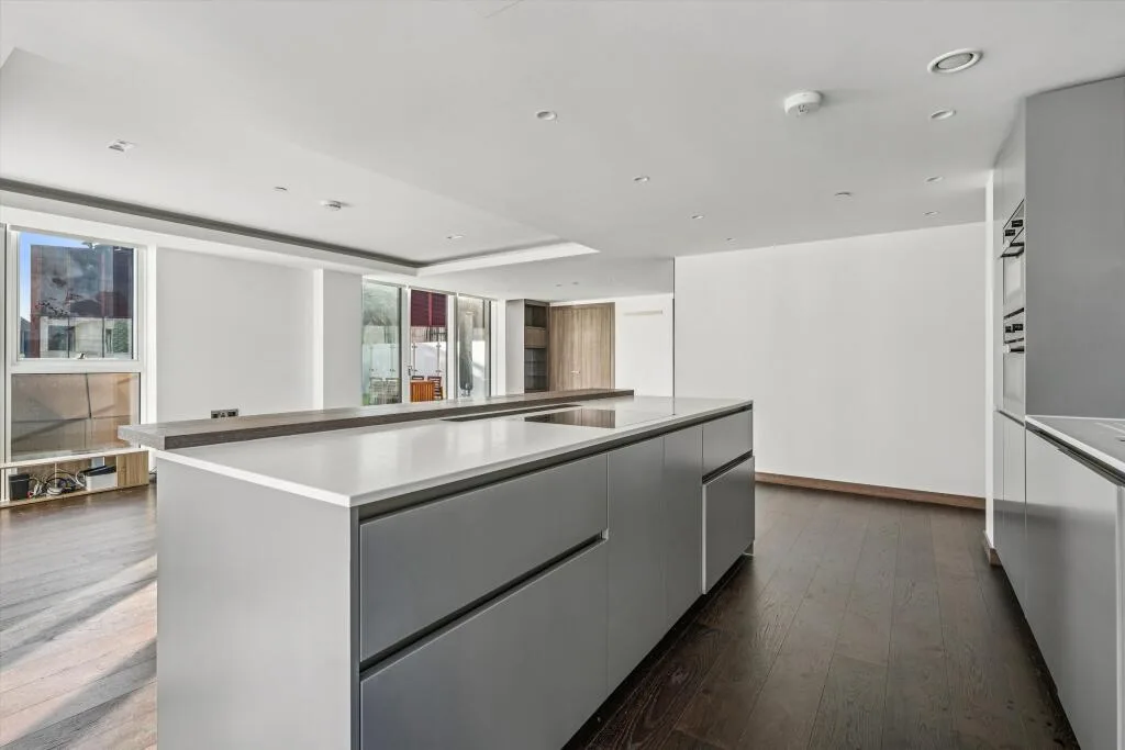 3 bedroom flat for rent