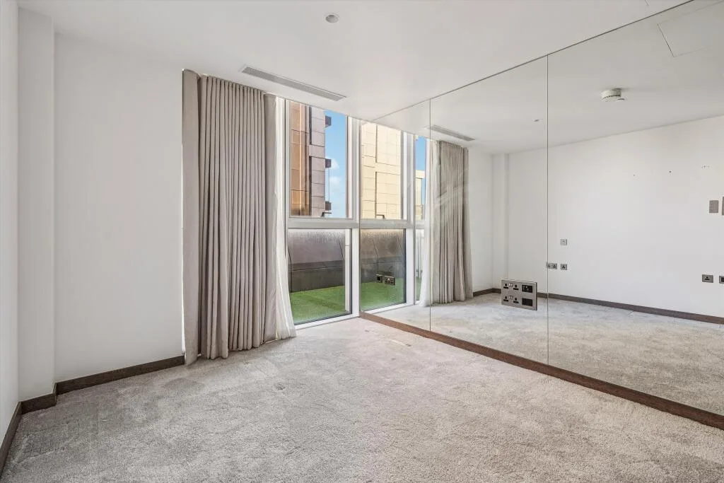 3 bedroom flat for rent