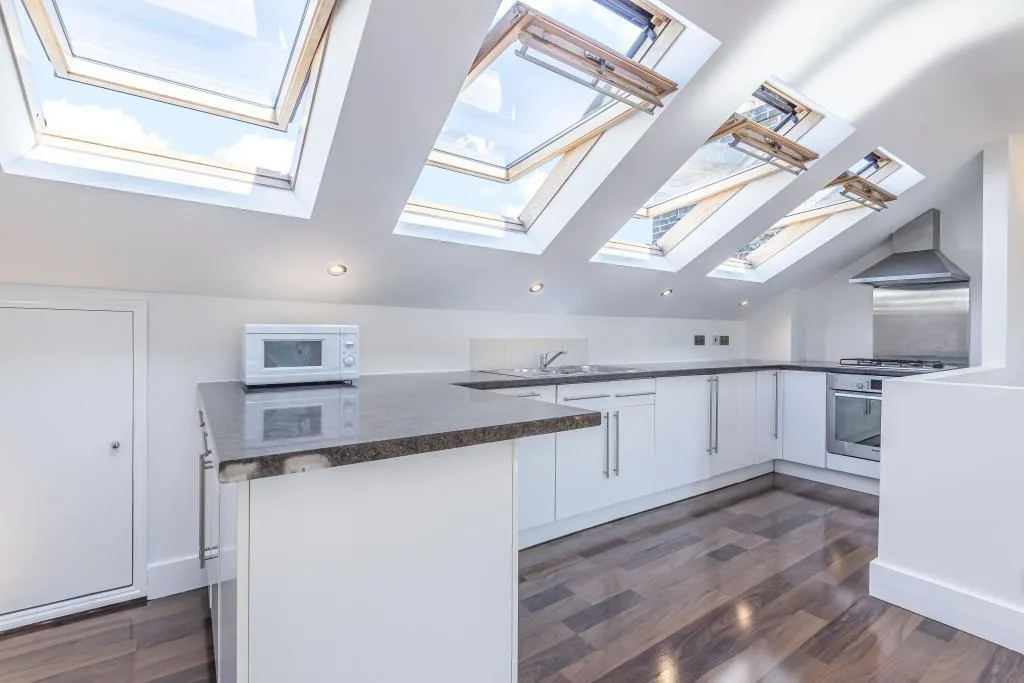 3 bedroom maisonette for rent