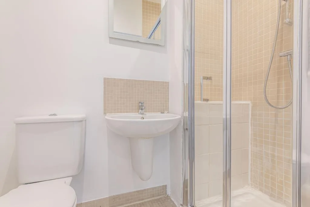 3 bedroom maisonette for rent