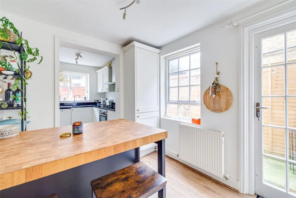 2 bedroom terraced house for rent