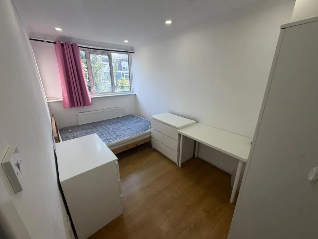 4 bedroom flat for rent