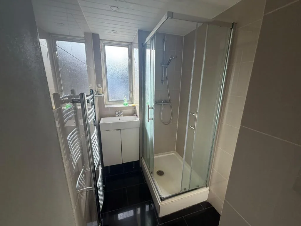 4 bedroom flat for rent