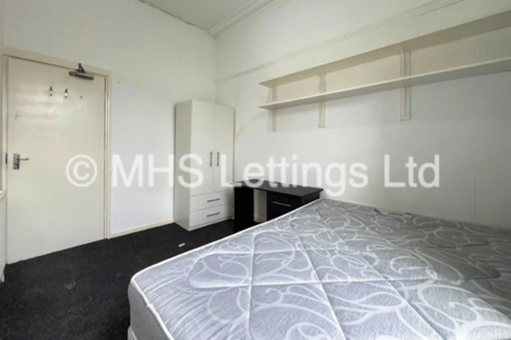 1 bedroom house share for rent