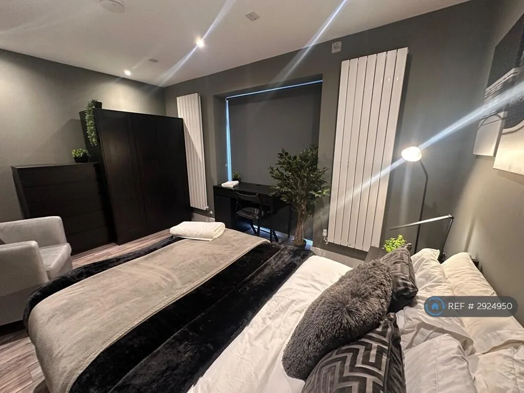 1 bedroom house share for rent