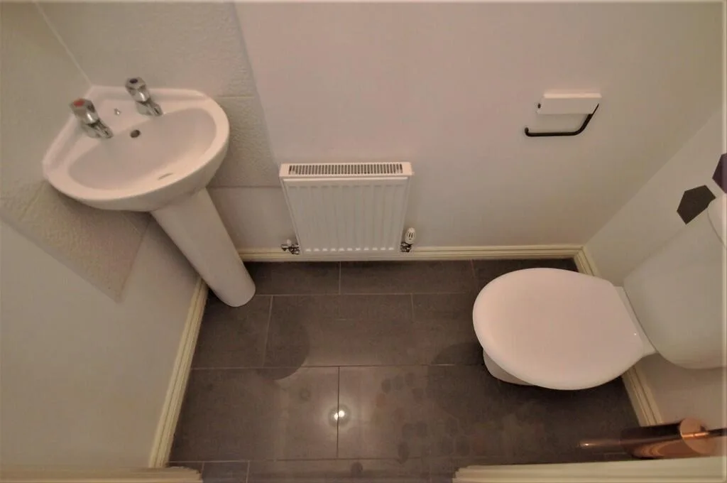 4 bedroom detached house for rent