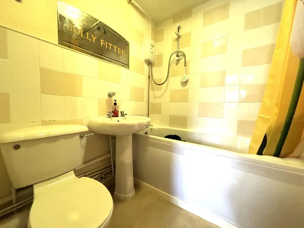1 bedroom house for rent