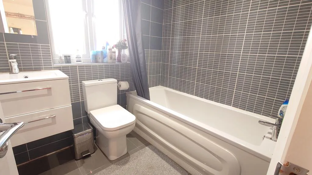 4 bedroom house for rent