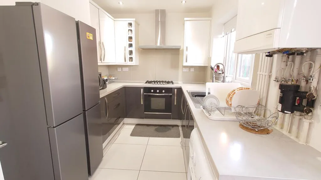4 bedroom house for rent