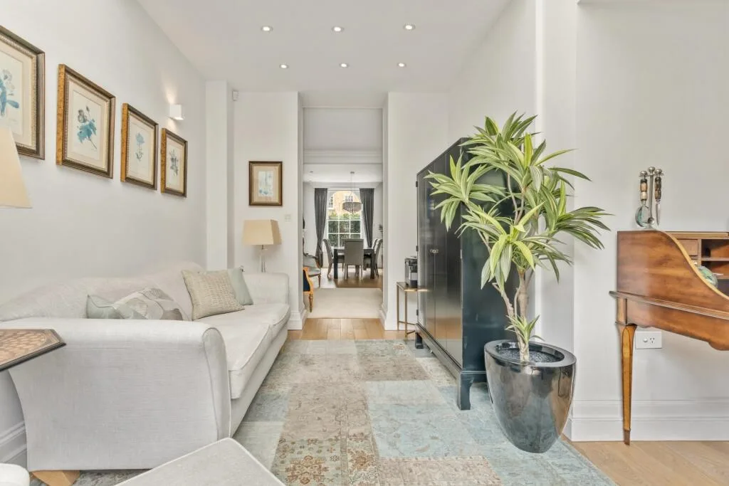 5 bedroom apartment for rent
