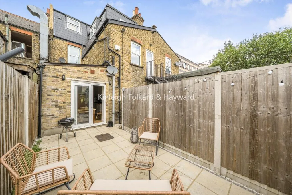 2 bedroom flat for rent