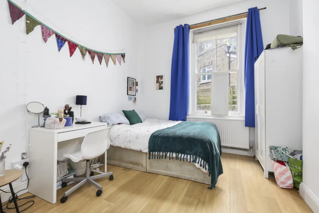 3 bedroom maisonette for rent