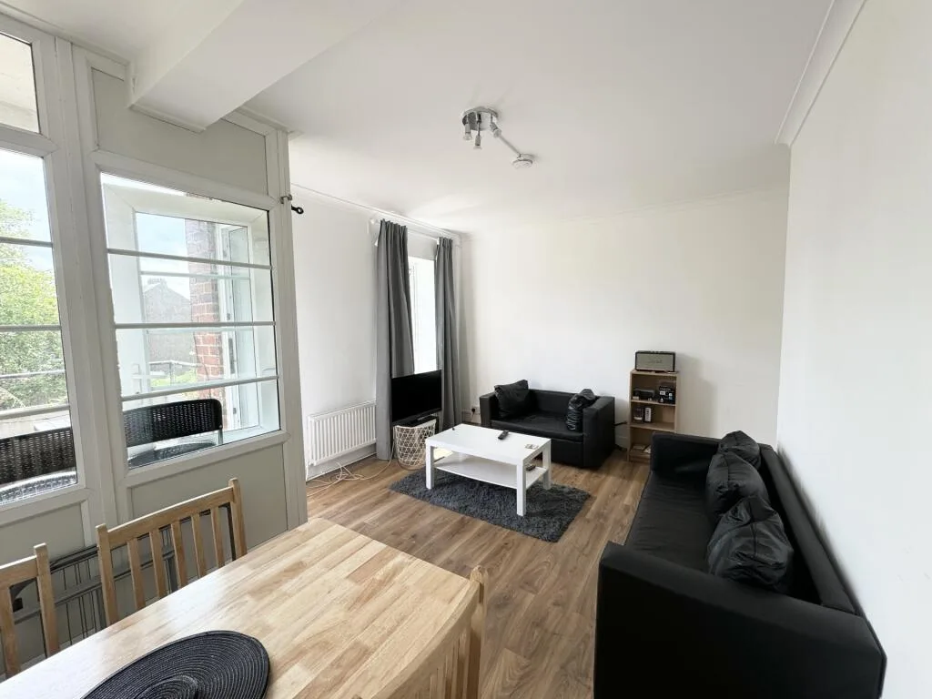 4 bedroom apartment for rent
