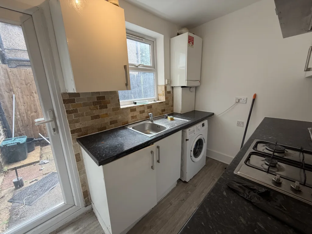 2 bedroom flat for rent