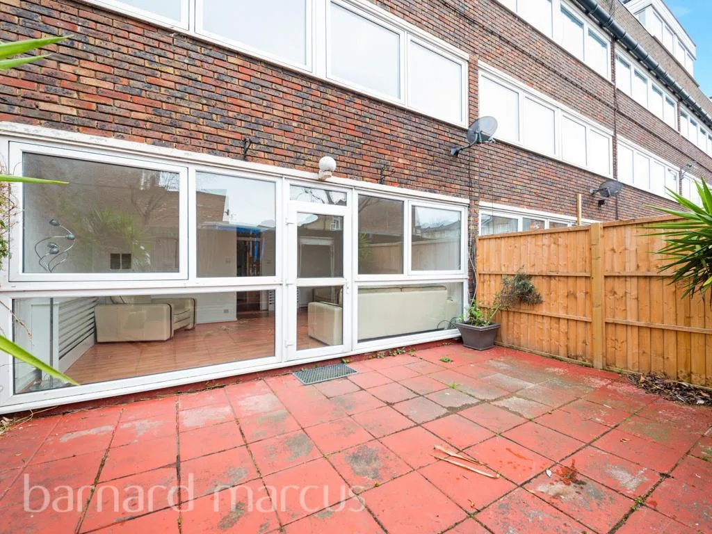 3 bedroom duplex for rent