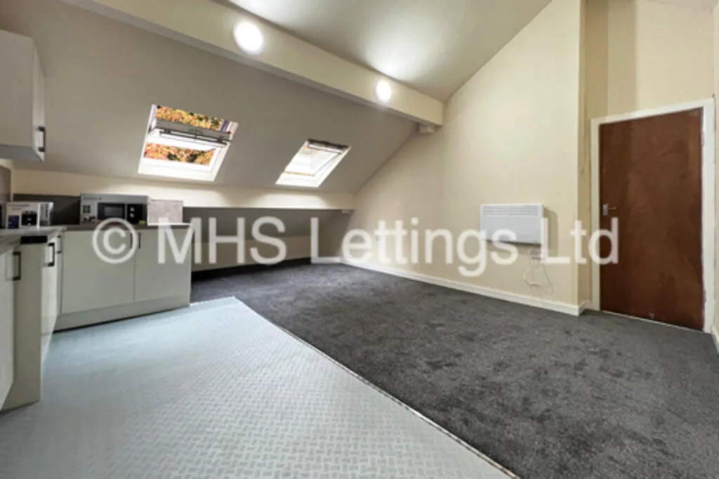 1 bedroom house share for rent