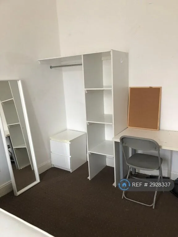 4 bedroom flat for rent